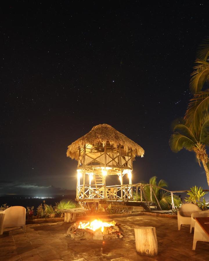 ホテル Hacienda Cocuyo Monte Rojo エクステリア 写真